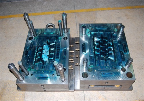 郑州模具：郑州汽车注塑模具生产